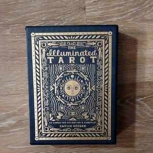 Illuminated Tarot Deck with Gold Design